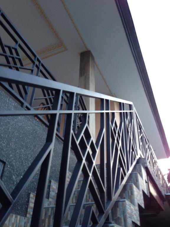 Cebluk Sari Apartment Ubud Exterior foto