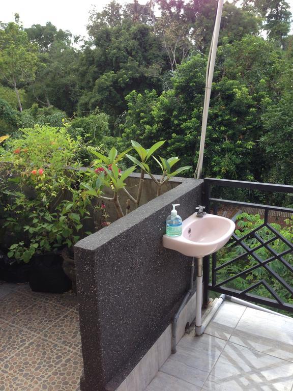 Cebluk Sari Apartment Ubud Exterior foto